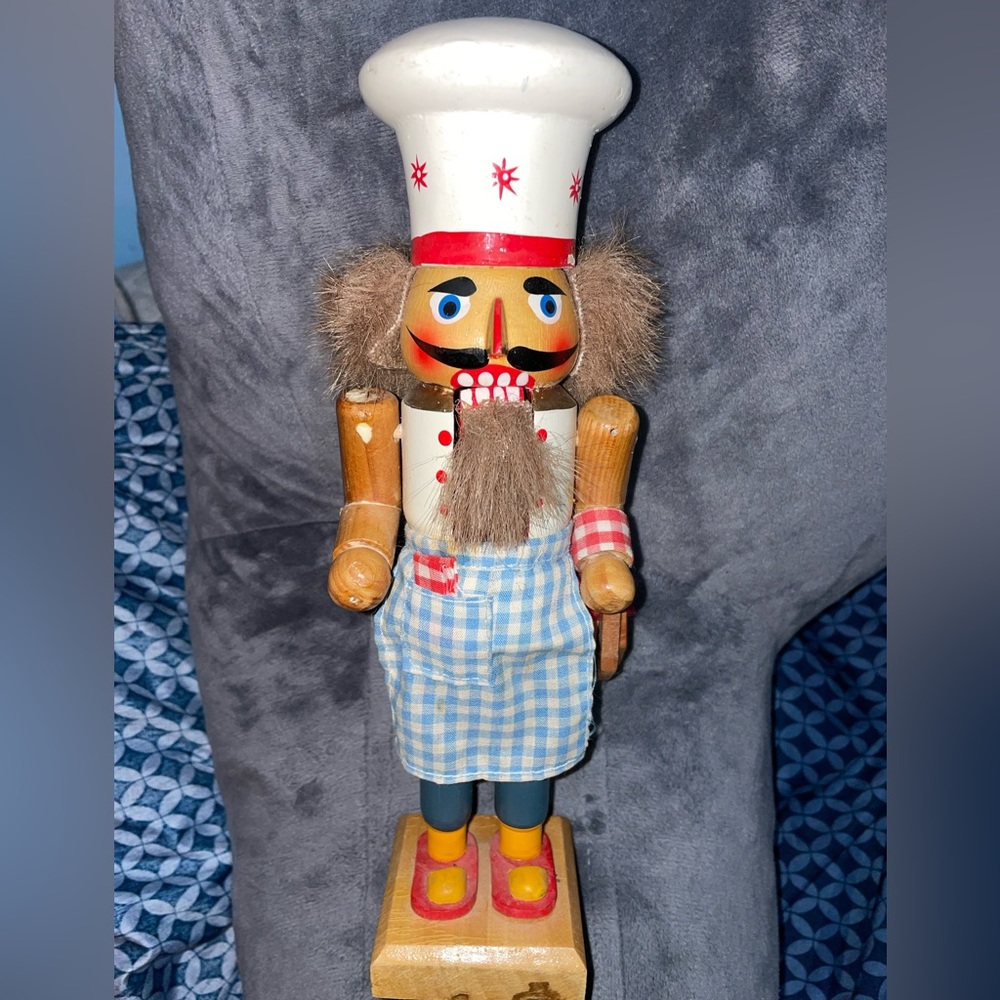 Nutcracker chef antique